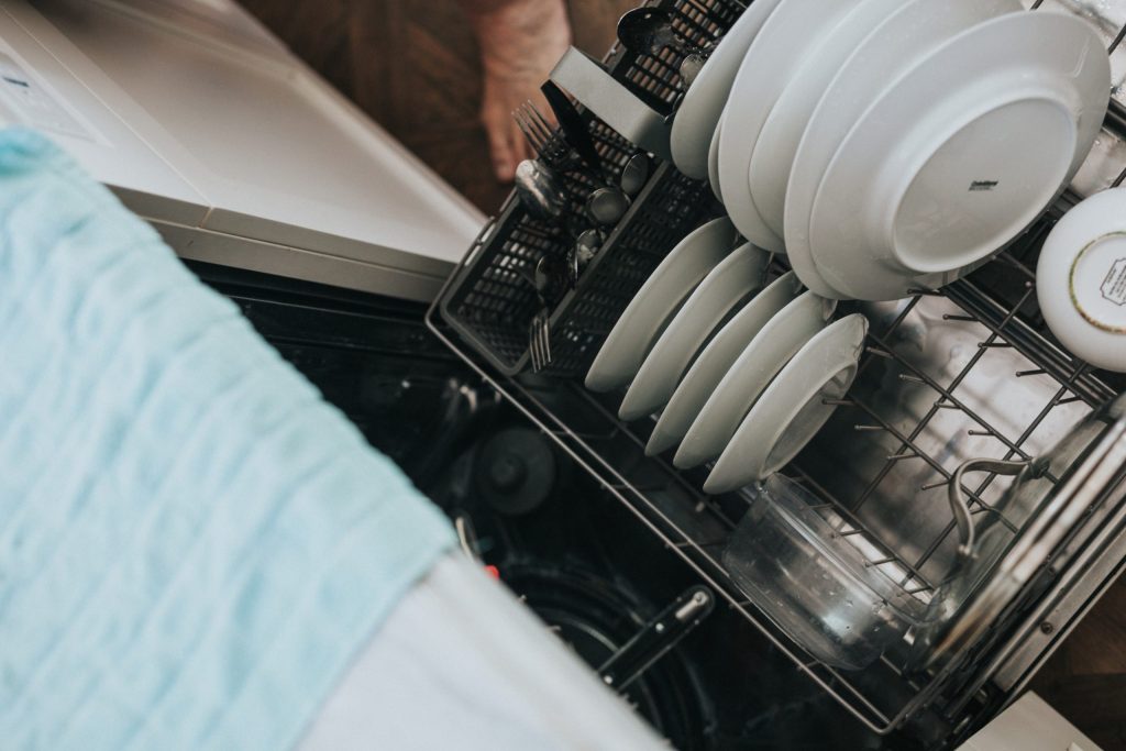 What to do when your dishwasher stops cleaning?