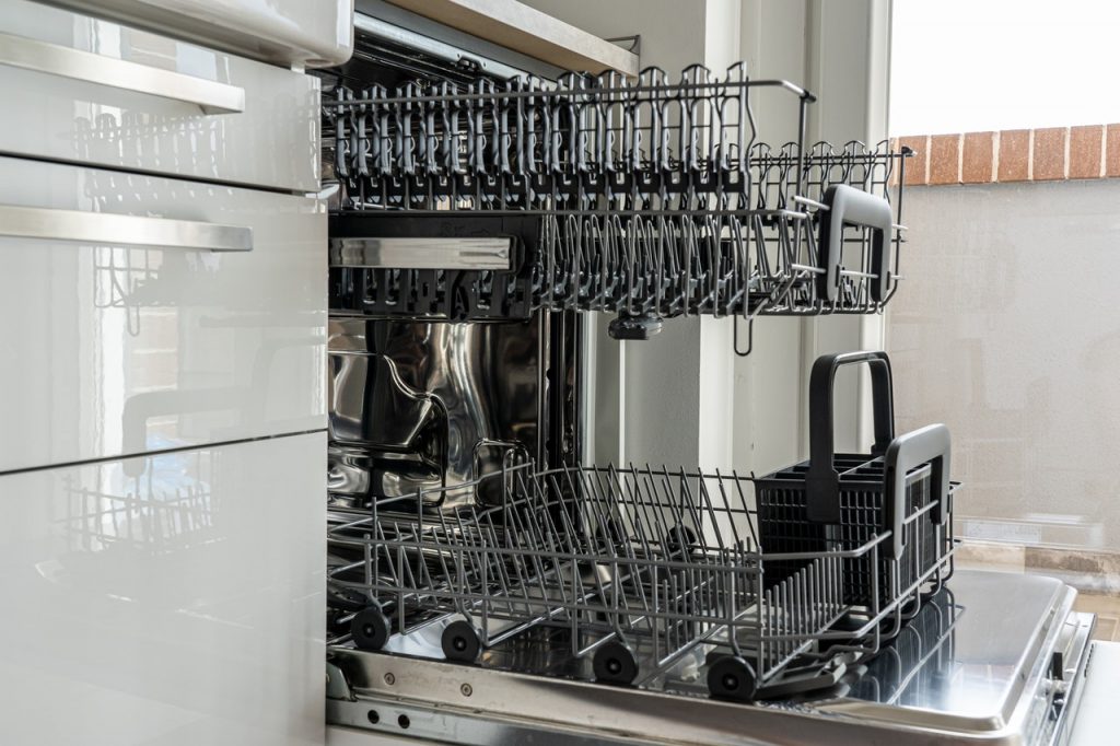 What to do when your dishwasher isn’t drying properly?